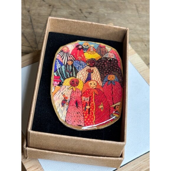 Handmade Colorful Folk Art Brooch Pin With Glossy Finish Women In Traditional Ou - Picture 6 of 6